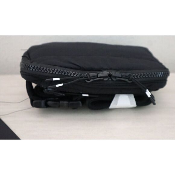 Fabletics BG2500506 Women's One Size Black The Essential Puffer Belt Bag - Picture 3 of 5